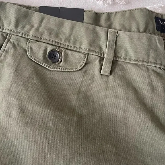 Banana Republic Lived-In Chino Short - Picture 4 of 10